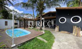 Imagem: Casa com 4 quartos à venda no Guaiuba