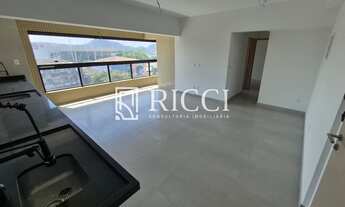 Imagem 1: Apartamento na Ponta da Praia, prédio novo 2 quartos 1 suíte com lazer completo