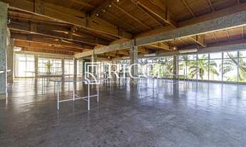 Imagem 3: Casa de Alto Padrão para Eventos à Venda em São Vicente-SP, Bairro Ilha Porchat