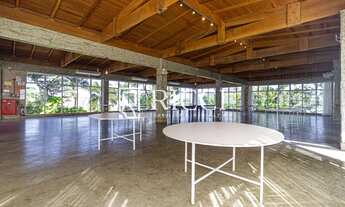 Imagem 5: Casa de Alto Padrão para Eventos à Venda em São Vicente-SP, Bairro Ilha Porchat