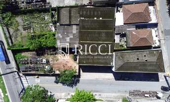 Imagem: Galpão na Entrada de Santos