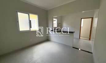 Imagem 6: Casa à Venda em Santos-SP na Aparecida: 3 Quartos, 1 Suíte, 2 Salas e 134m² de Conforto e