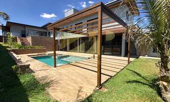 Imagem: Imóvel de luxo à venda em condomínio