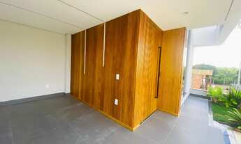 Imagem 2: Casa em condomínio: 3 quartos, 3 suítes, 3 salas, 1 banheiro, 4 vagas, 198m² em Indaiatuba