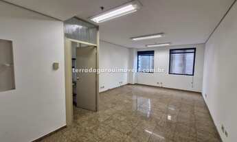 Imagem 2: Sala Comercial de Alto Padrão na Cidade Monções, São Paulo-SP: 1 Sala, 1 Vaga de Garagem e