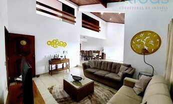 Imagem 7: Espaçosa Casa de 4 Quartos à Venda no Jardim Salessi