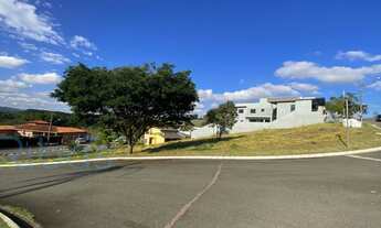 Imagem: Terreno á venda no condomínio Lagos de