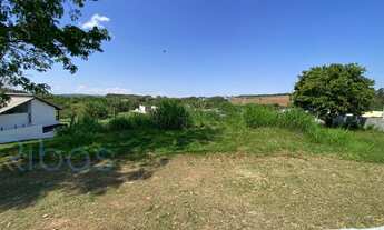 Imagem: Terreno á venda no condomínio Lagos de