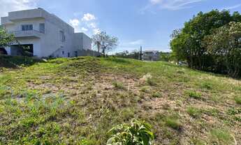 Imagem: Terreno á venda no condomínio Lagos de