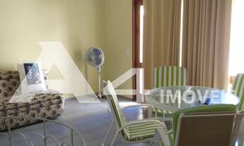 Imagem: Duplex com duas suítes e duas garagens