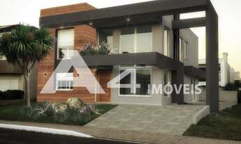 Imagem: Sobrado novo com espaço para piscina Velas