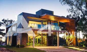 Imagem 2: Mansão Extraordinária Decorada no Aspen Moutain em Gramado RS