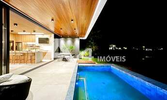 Imagem: Mansão de Luxo Finamente Decorada na Beira