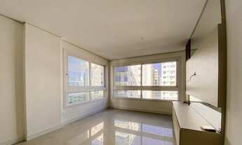 Imagem 2: Ótima Localização com box e próximo ao mar