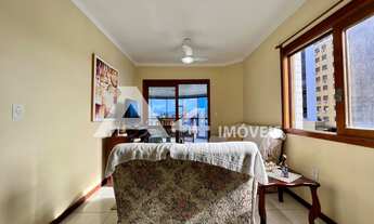 Imagem 4: Dois dormitórios com sacada ampla, vista para o mar no centro de Capão com box mobiliado!