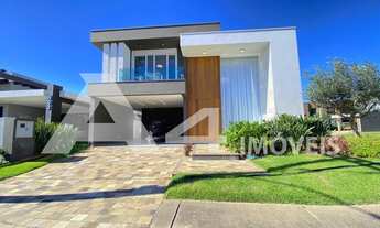 Imagem: Sobrado de Esquina 4 Dormitórios 4 suítes