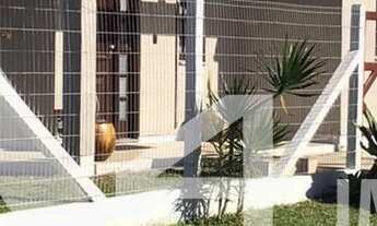 Imagem: Sobrado de 3 Dormitórios com piscina