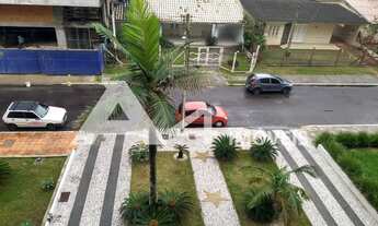 Imagem 3: Sacada de Frente, á poucos metros do mar e linda praça de lazer!