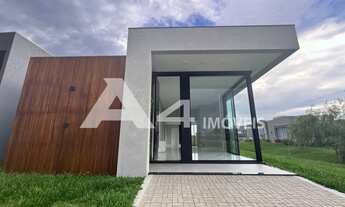 Imagem: Linda Casa de Esquina Área Verde e Lago