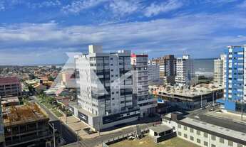 Imagem 7: Apartamento de 2 Dormitorios com box Predio de Frente para a praça