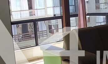 Imagem 3: Sacada de frente no Centro com 2 dormitórios e garagem!