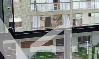 Imagem: Sacada de frente no Centro com 2 dormitórios