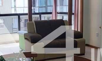 Imagem 2: Sacada de frente no Centro com 2 dormitórios e garagem!