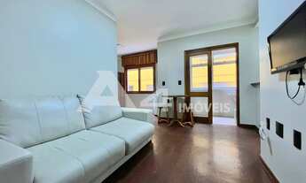 Imagem: Todo reformado junto a Praça da Igreja!