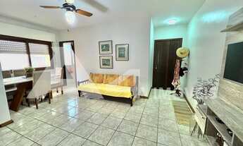 Imagem 5: Sacada de frente no Centro com 2 dormitórios e garagem!