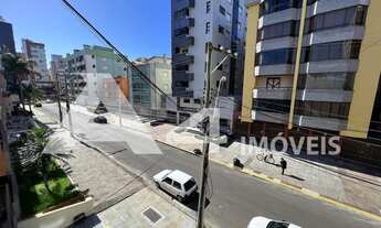 Imagem 2: Sacada de frente no Centro com 2 dormitórios e garagem!