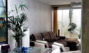 Imagem 4: CASA DIFERENCIADA À VENDA 600 M DO METRÔ SACOMÃ COM 3 QUARTOS SENDO 2 SUÍTES LAVABO JARDIM