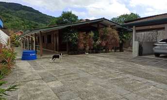 Imagem: CASA NA BEIRA RIO