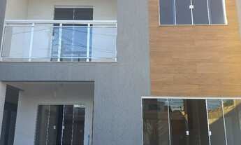 Imagem 4: CASA DUPLEX COM 3 QUARTOS SENDO 1 SUÍTE A VENDA NO BAIRRO OURO VERDE EM RIO DAS OSTRAS RJ