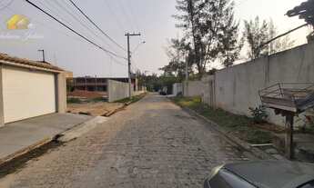 Imagem 2: CASA DUPLEX COM 3 QUARTOS SENDO 2 SUÍTES A VENDA NO BAIRRO COSTAZUL EM RIO DAS OSTRAS RJ