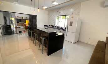 Imagem 4: CASA LINEAR EM ALTO PADRÃO A VENDA NO CONDOMÍNIO VALE DOS CRISTAIS EM MACAÉ RJ