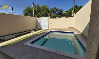 Imagem 4: CASA LINEAR COM 3 QUARTOS SENDO 1 SUÍTE E PISCINA A VENDA NO BAIRRO VILLAGE EM RIO DAS OST