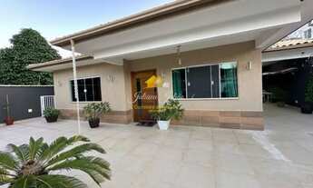 Imagem: CASA LINEAR COM 4 QUARTOS SENDO 3 SUÍTES