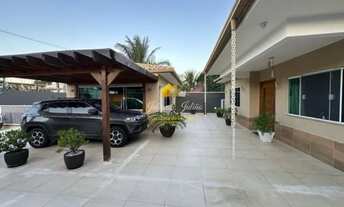 Imagem 2: CASA LINEAR COM 4 QUARTOS SENDO 3 SUÍTES A VENDA NO BAIRRO COSTAZUL EM RIO DAS OSTRAS RJ
