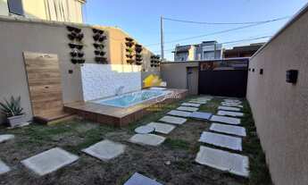 Imagem 4: CASA LINEAR COM 3 QUARTOS SENDO 1 SUÍTE A VENDA NO BAIRRO RECREIO EM RIO DAS OSTRAS RJ