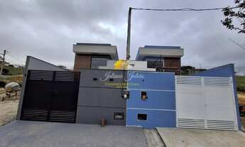 Imagem 2: CASA LINEAR COM 2 QUARTOS SENDO 1 SUÍTE A VENDA NO VALE DAS PALMEIRAS EM MACAÉ RJ