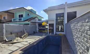 Imagem 2: CASA LINEAR COM 3 QUARTOS SENDO 1 SUÍTE A VENDA NO BAIRRO RECREIO EM RIO DAS OSTRAS