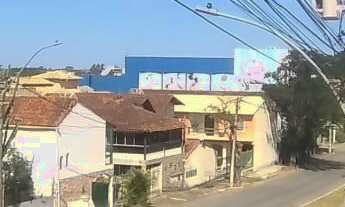 Imagem 3: Casa a venda no centro de Rio das ostras com um terreno de 2.420 metros