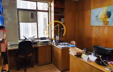 Imagem 3: Excelente andar comercial à venda na Sé. Boa opção para investimento