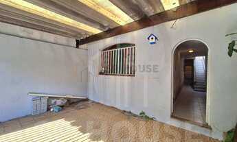 Imagem: Casa à venda, 3 quartos, 2 banheiros, edicula