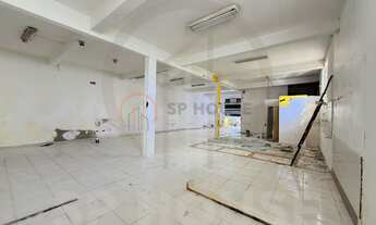 Imagem 4: Loja Comercial de Alto Padrão na Saúde, São Paulo - 200m², 4 Banheiros, 3 Vagas de Garagem