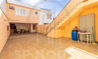 Imagem 2: Casa à venda no Bosque da Saúde, com 3 quartos, 3 vagas, 5 banheiros, quintal, 284m²