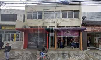 Imagem: Prédio comercial com renda para venda