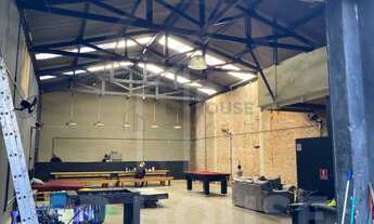 Imagem: Galpão Comercial de 250m² com 2 Banheiros