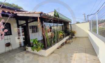 Imagem 1: Imperdível casa à venda no Jabaquara: 3 suítes, 2 salas, 4 banheiros, 237m² de área!