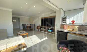 Imagem 7: Apartamento à venda, Hall privativo, 4 quartos sendo 3 Suites, 5 banheiros, 2 vagas, 144m²